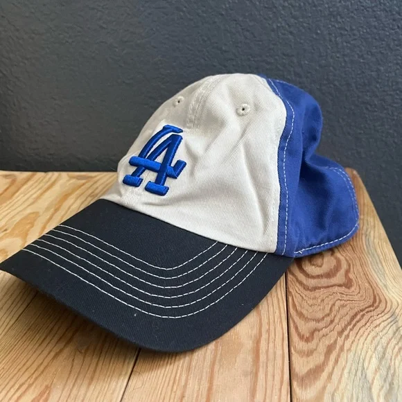 Los Angeles Dodgers blue black and white adjustable strap hat - Picture 2 of 5